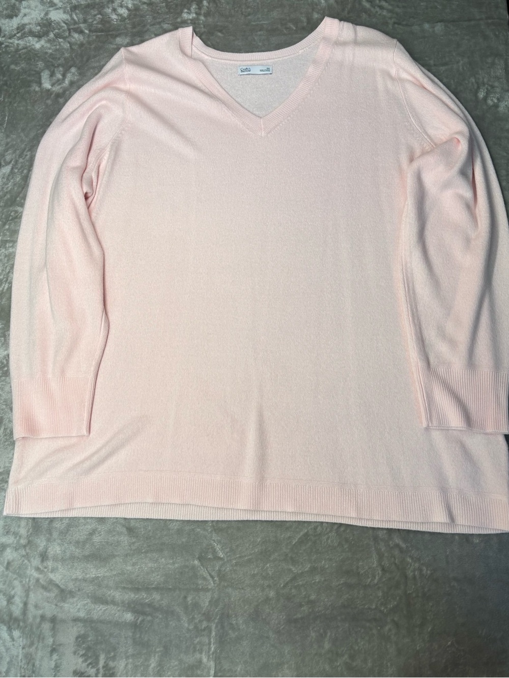 Croft & Barrow Light Pink V-Neck Women’s Sweater